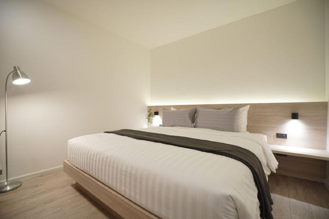 E11 Hotel - Bts Punnawithi Bangkok Dış mekan fotoğraf