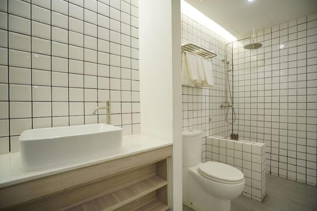 E11 Hotel - Bts Punnawithi Bangkok Dış mekan fotoğraf